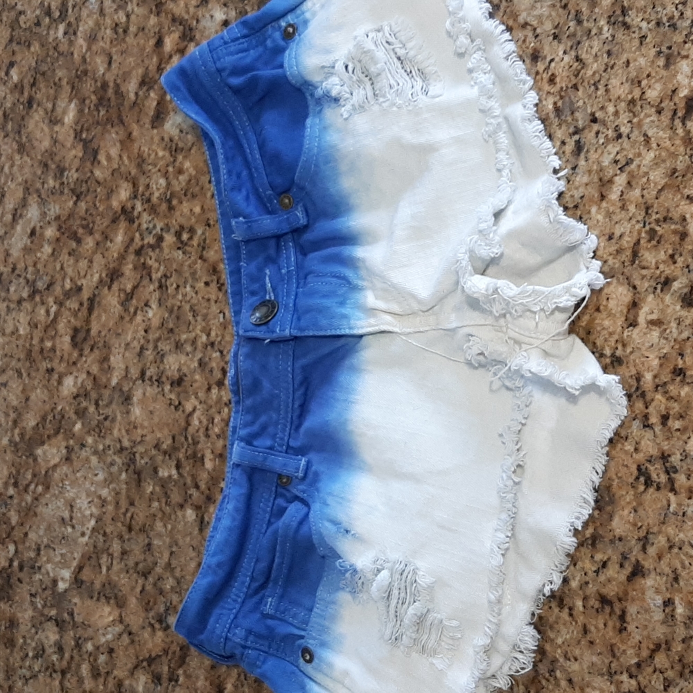 Kendall & Kylie denim shorts